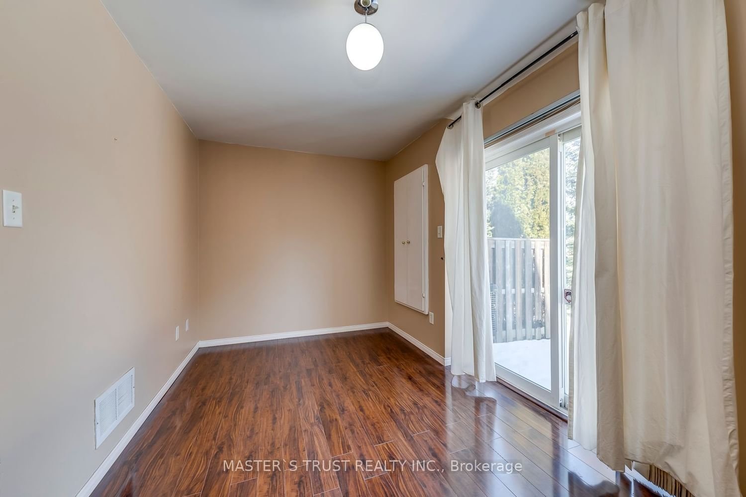 4950 Albina Way, unit 65 for rent - image #31