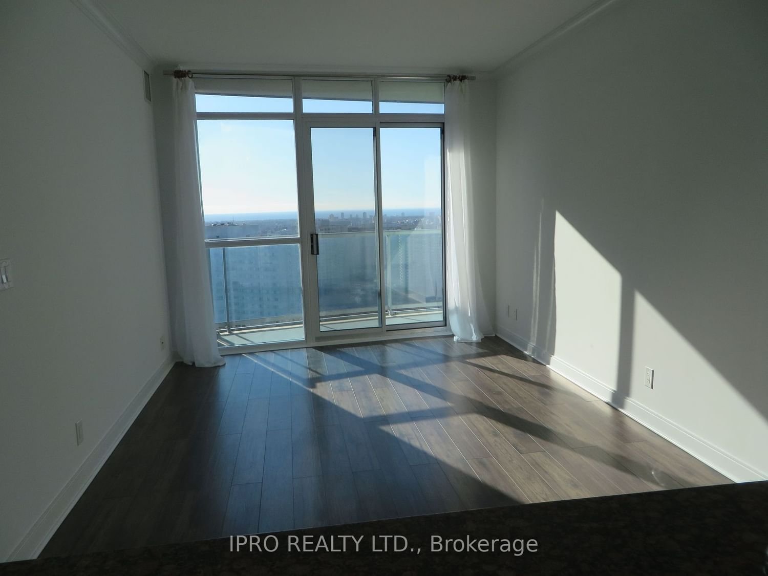 80 Absolute Ave, unit 2504 for rent - image #3