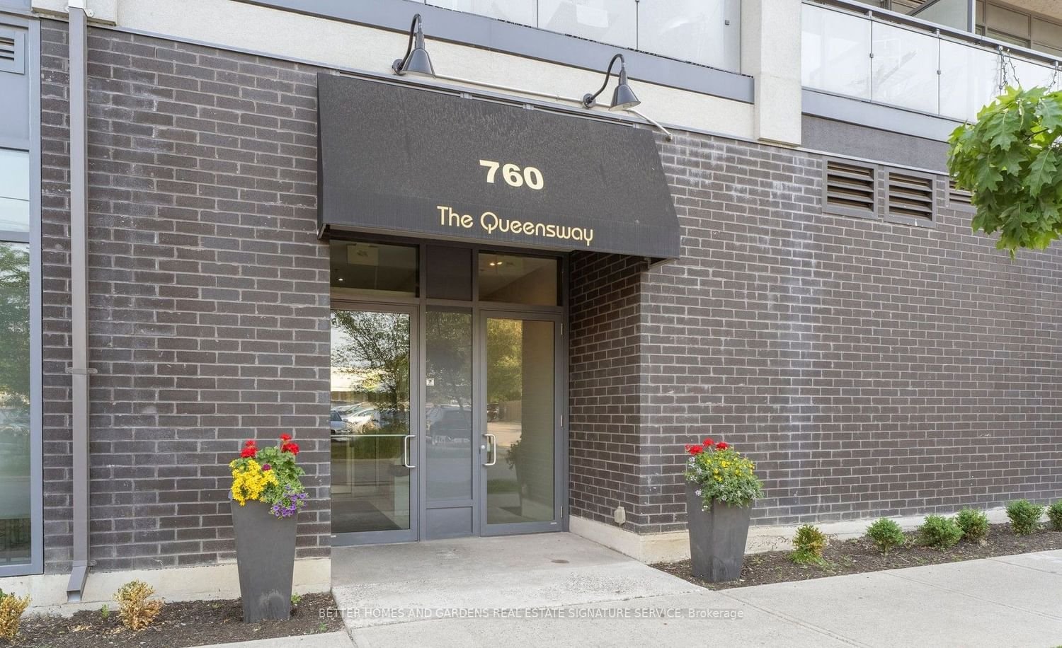 760 The Queensway, unit 404 for sale - image #3