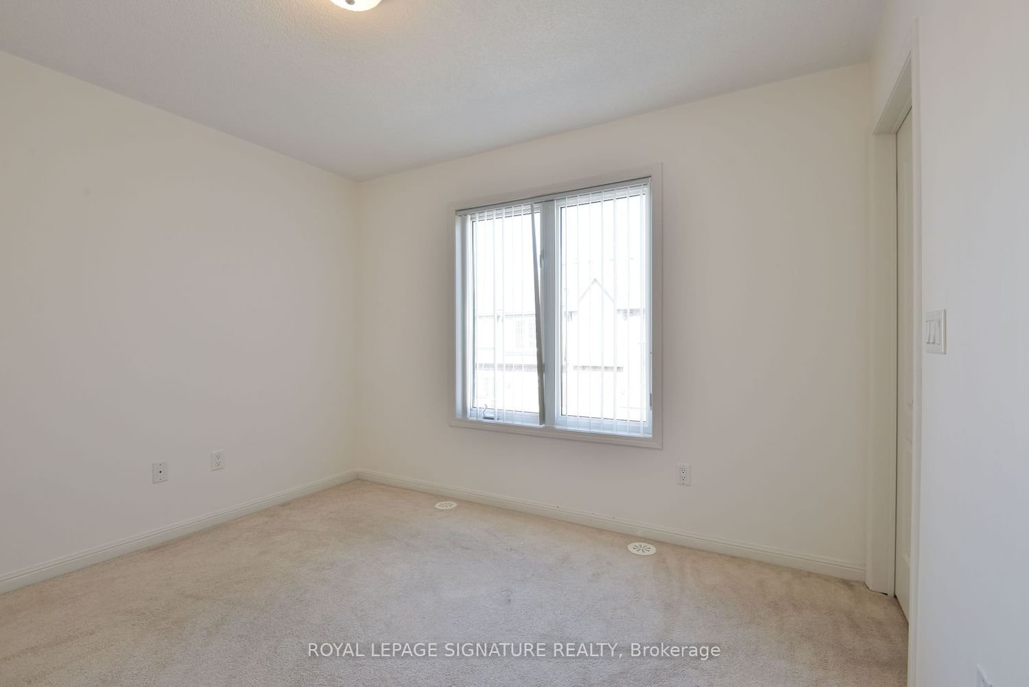 3135 Boxford Cres, unit 6 for rent - image #17