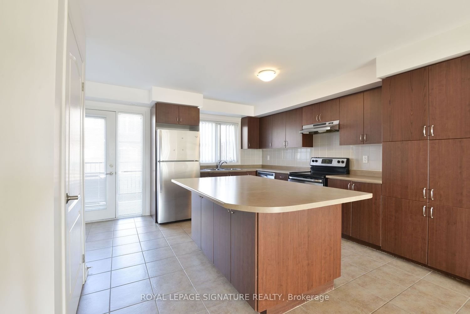 3135 Boxford Cres, unit 6 for rent - image #7