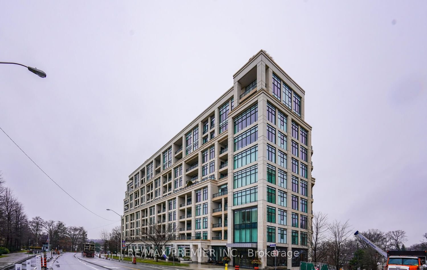 2 Old Mill Dr, unit 303 for sale - image #1