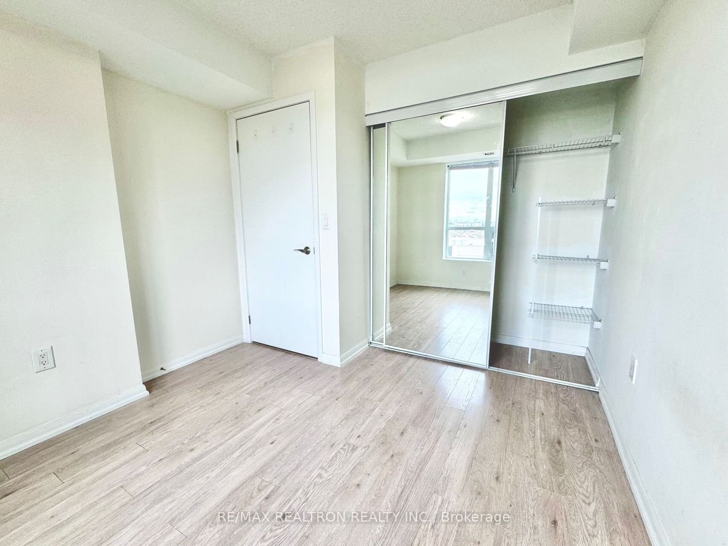 800 Lawrence Ave W, unit 1021 for rent - image #12