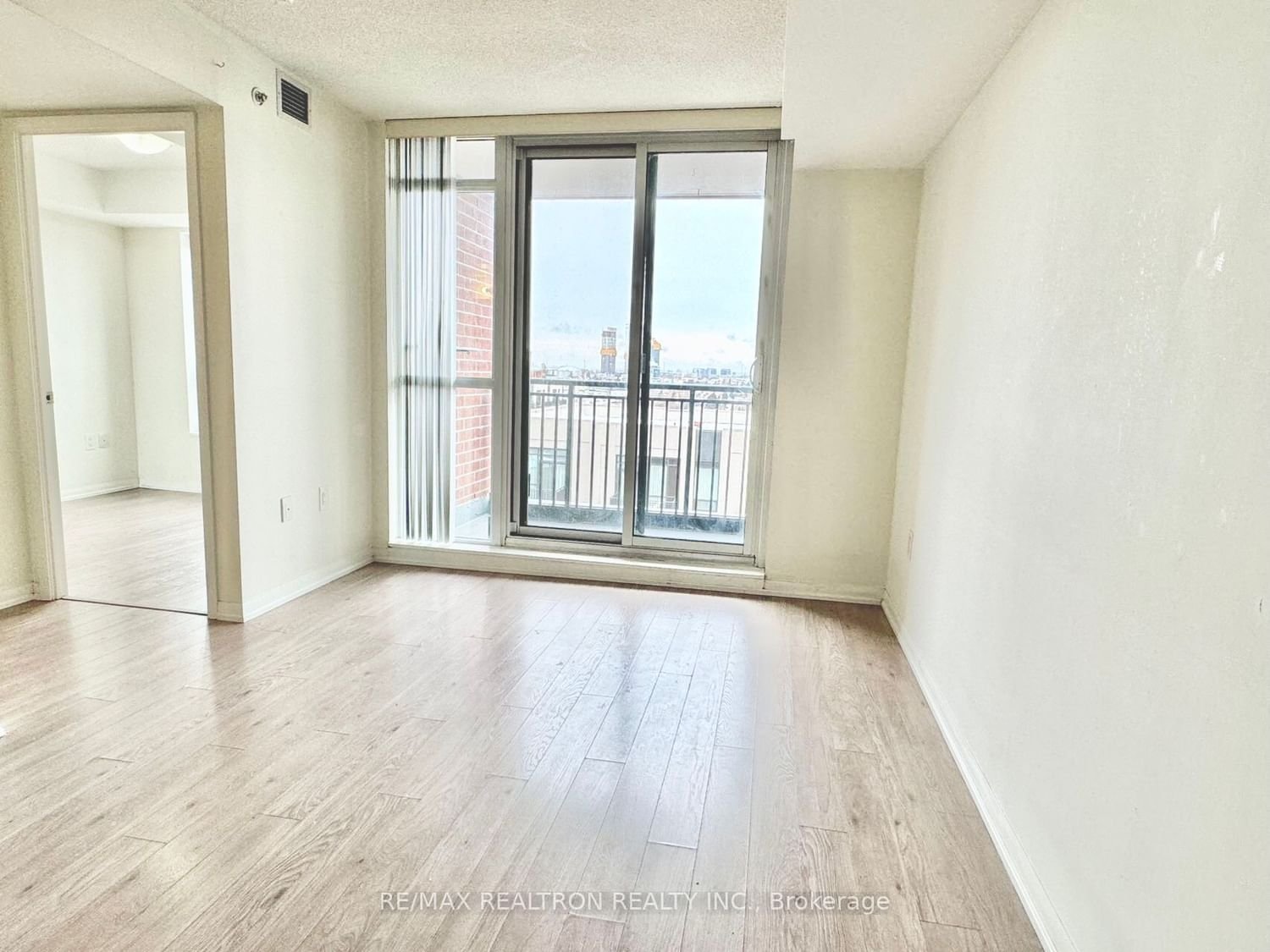 800 Lawrence Ave W, unit 1021 for rent - image #7