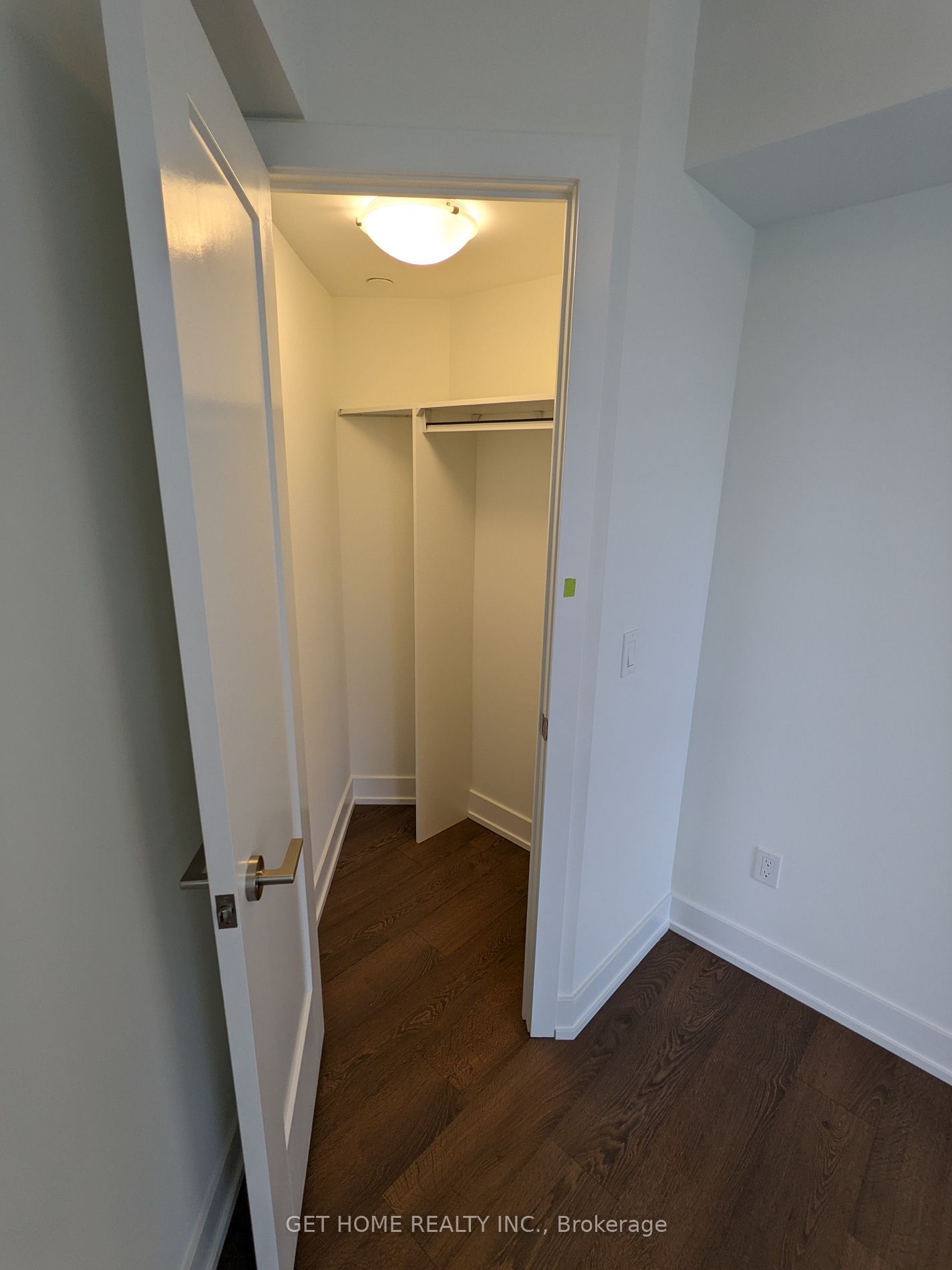 5 Mabelle Ave, unit 633 for rent - image #8