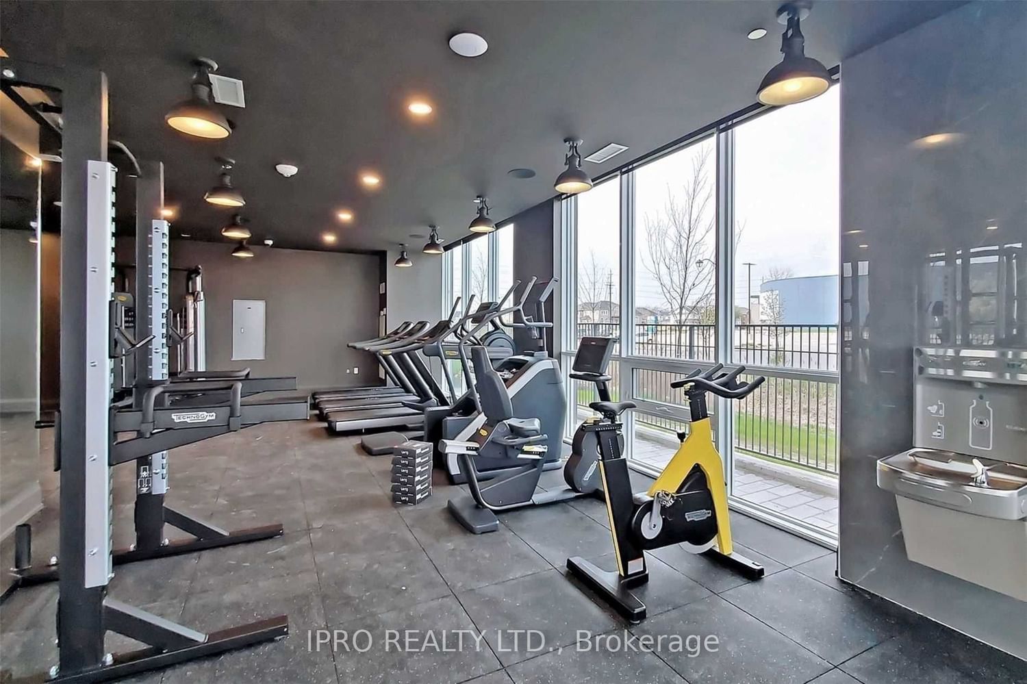 1050 main St, unit 1212 for sale