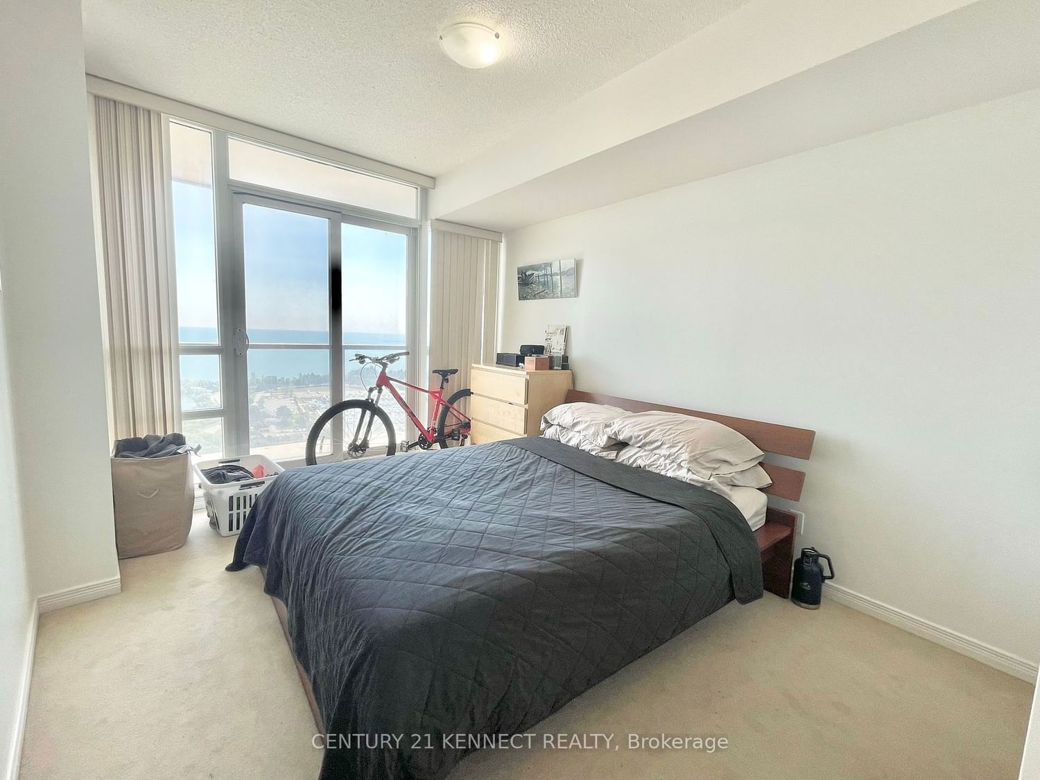 2240 Lakeshore Blvd W, unit 2607 for rent