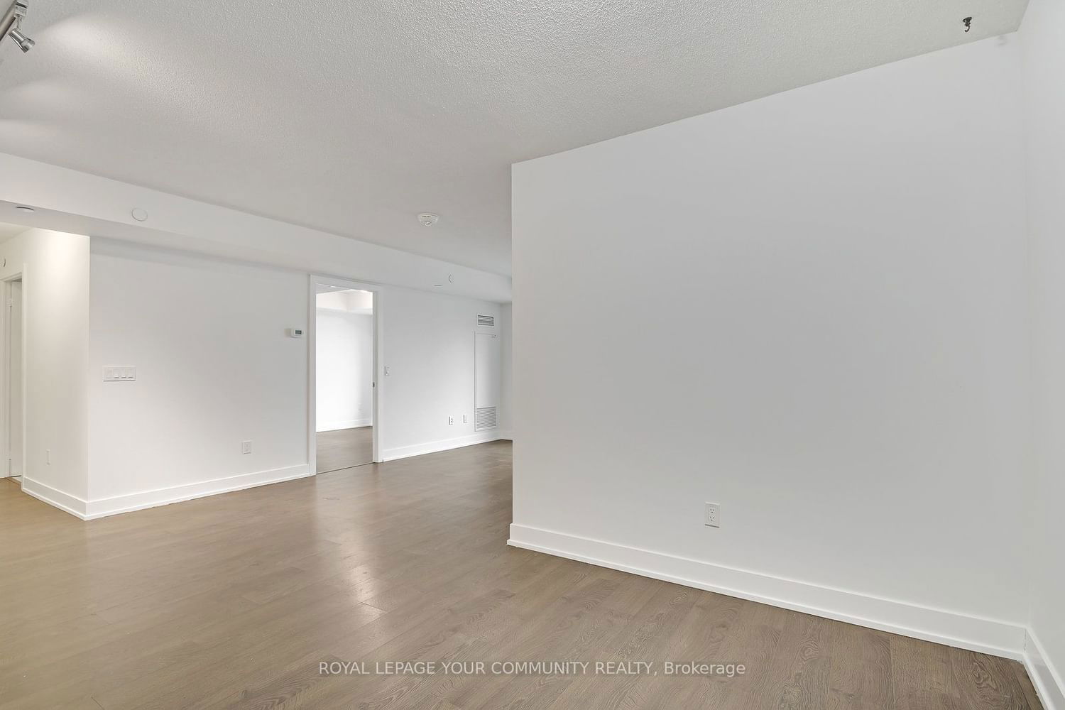 7 Mabelle Ave E, unit 1306 for rent - image #21