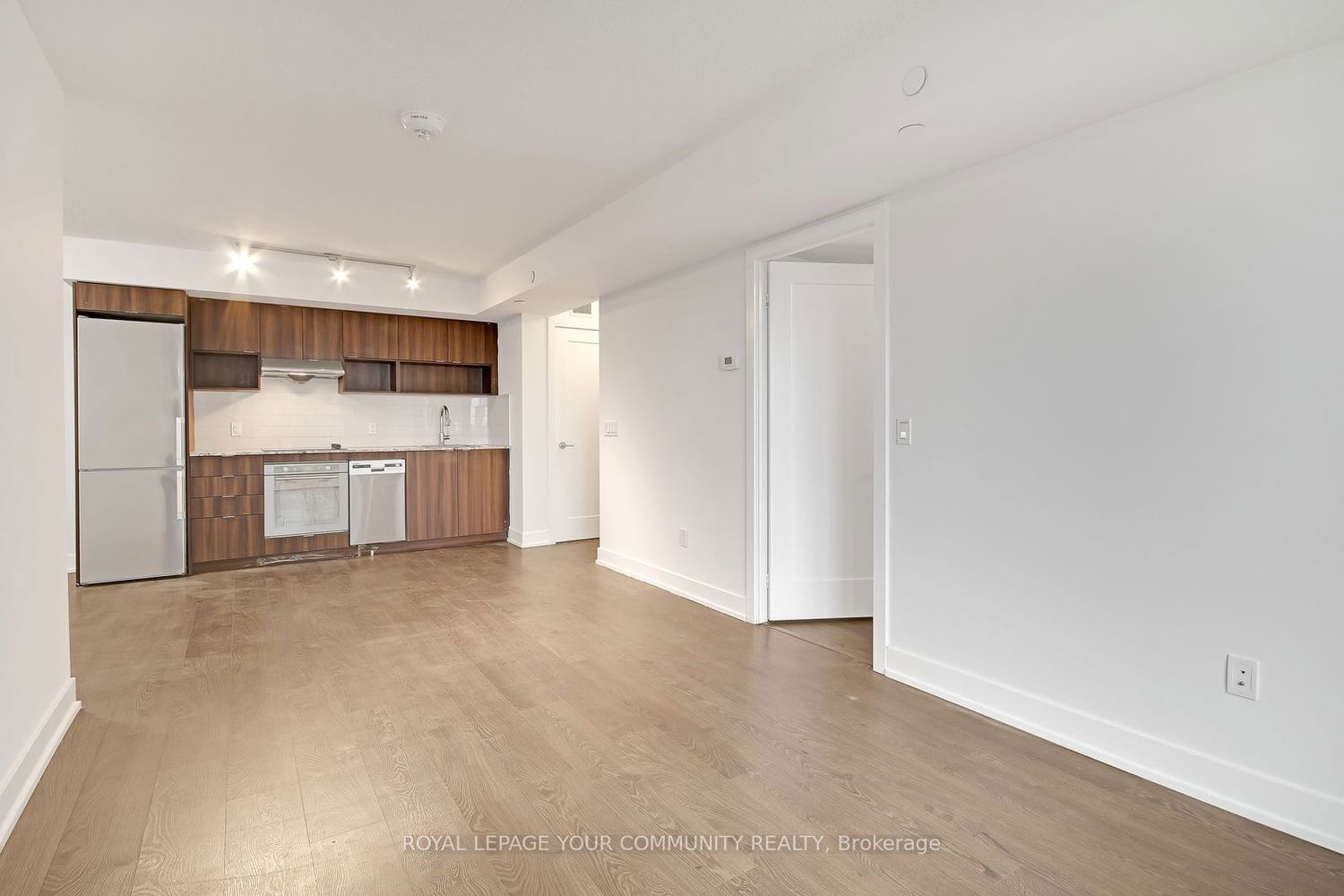 7 Mabelle Ave E, unit 1306 for rent - image #25