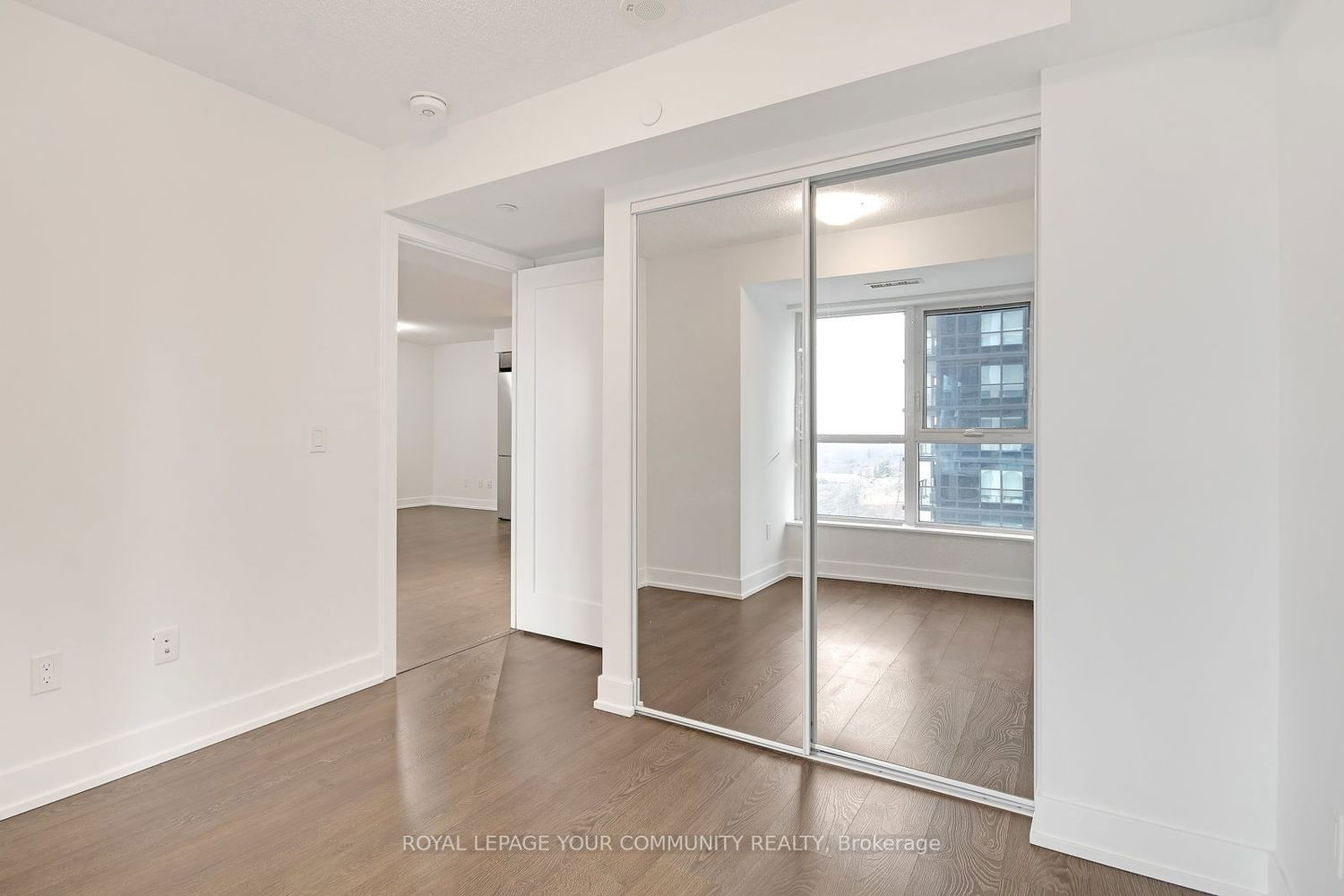 7 Mabelle Ave E, unit 1306 for rent - image #27