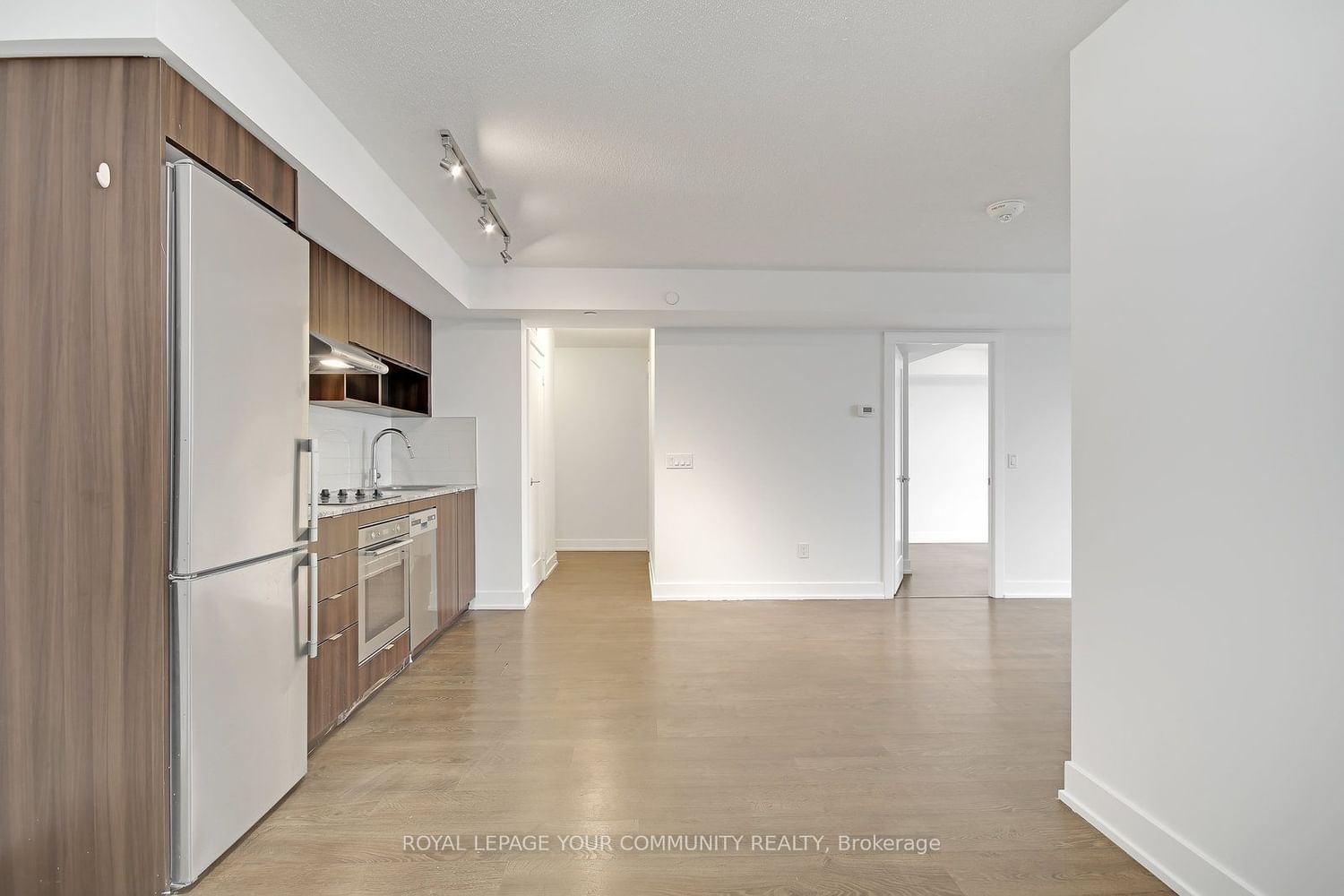 7 Mabelle Ave E, unit 1306 for rent - image #8