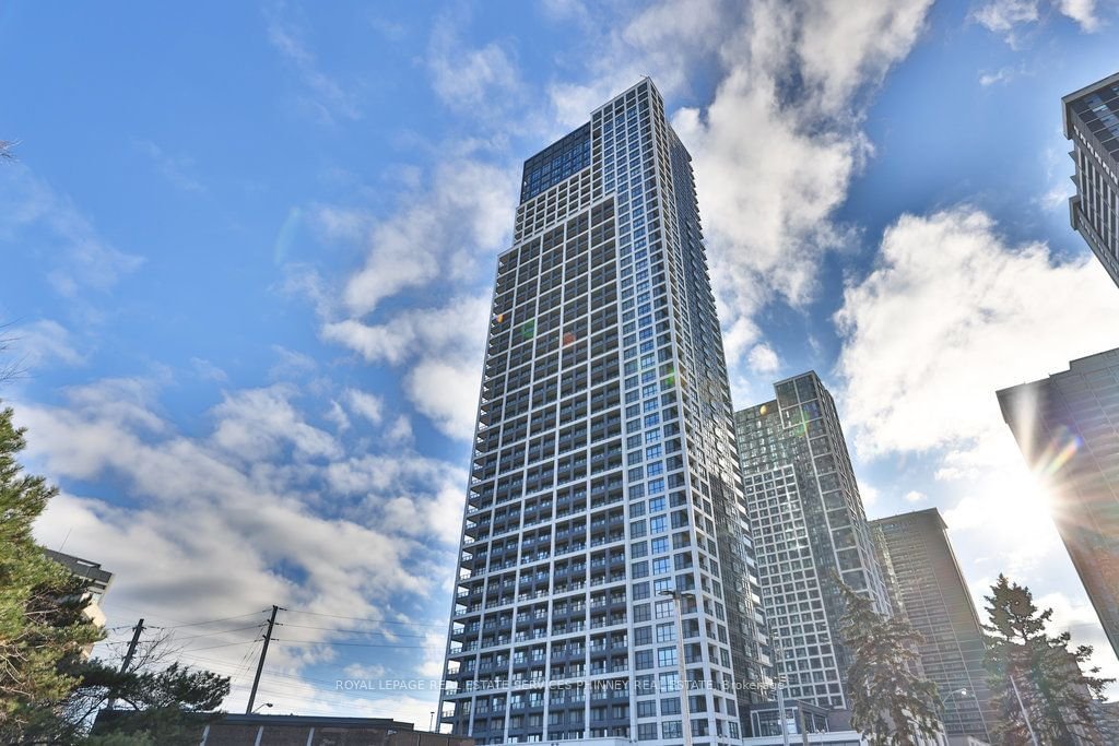 5 Mabelle Ave, unit 3633 for sale - image #2