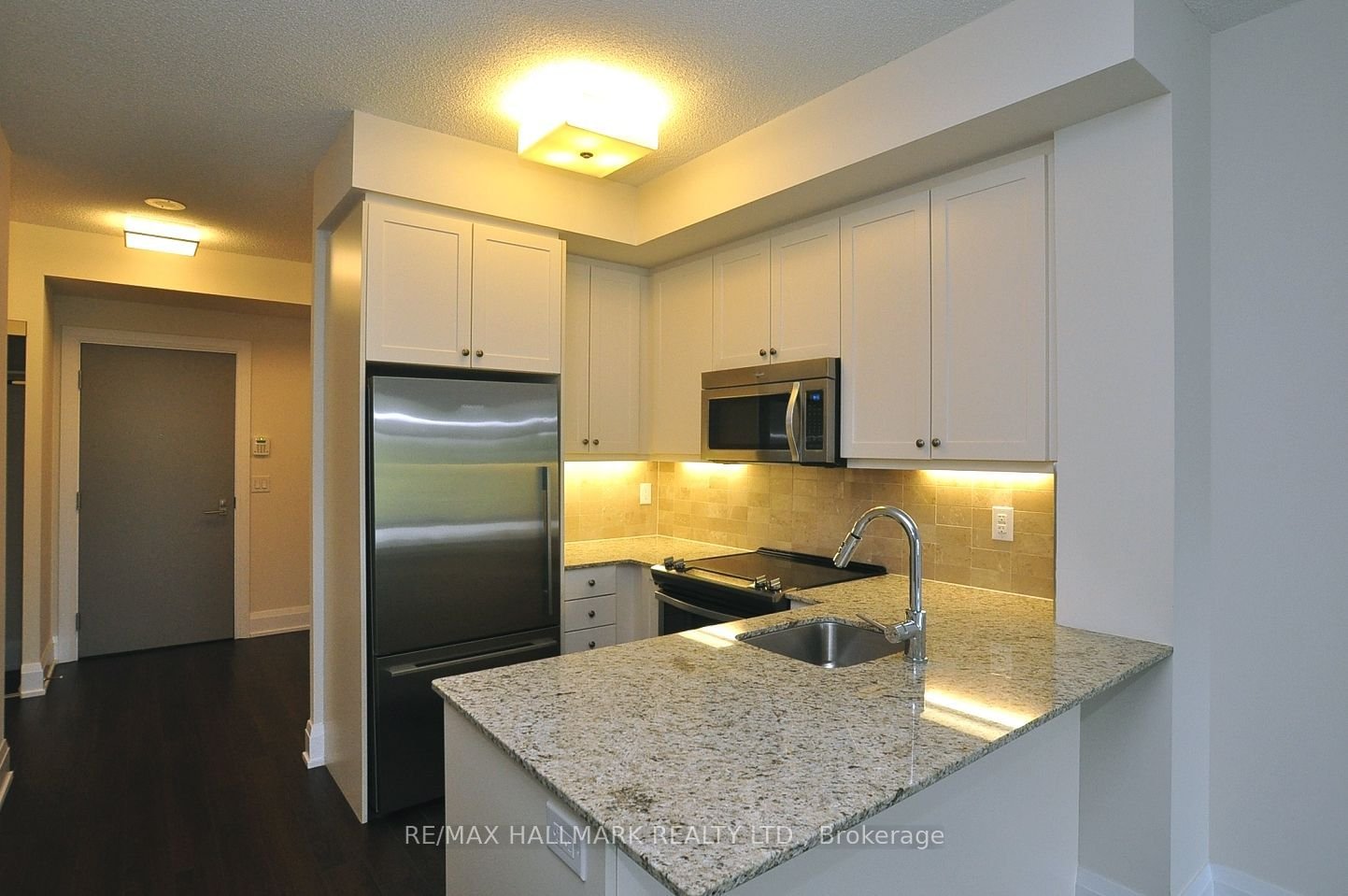 2 Old Mill Dr, unit 423 for rent - image #12