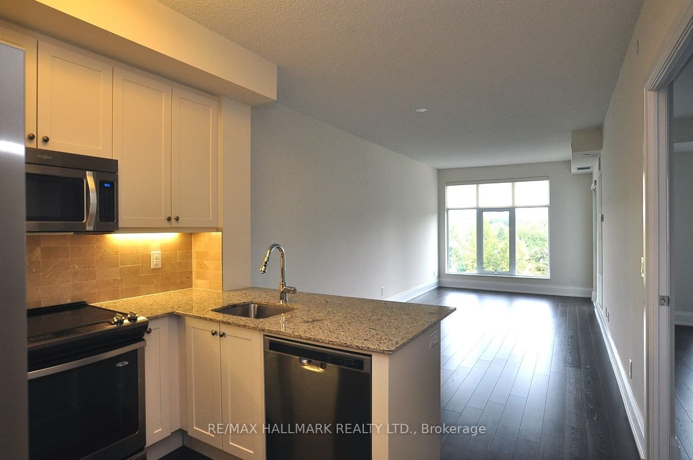 2 Old Mill Dr, unit 423 for rent - image #17