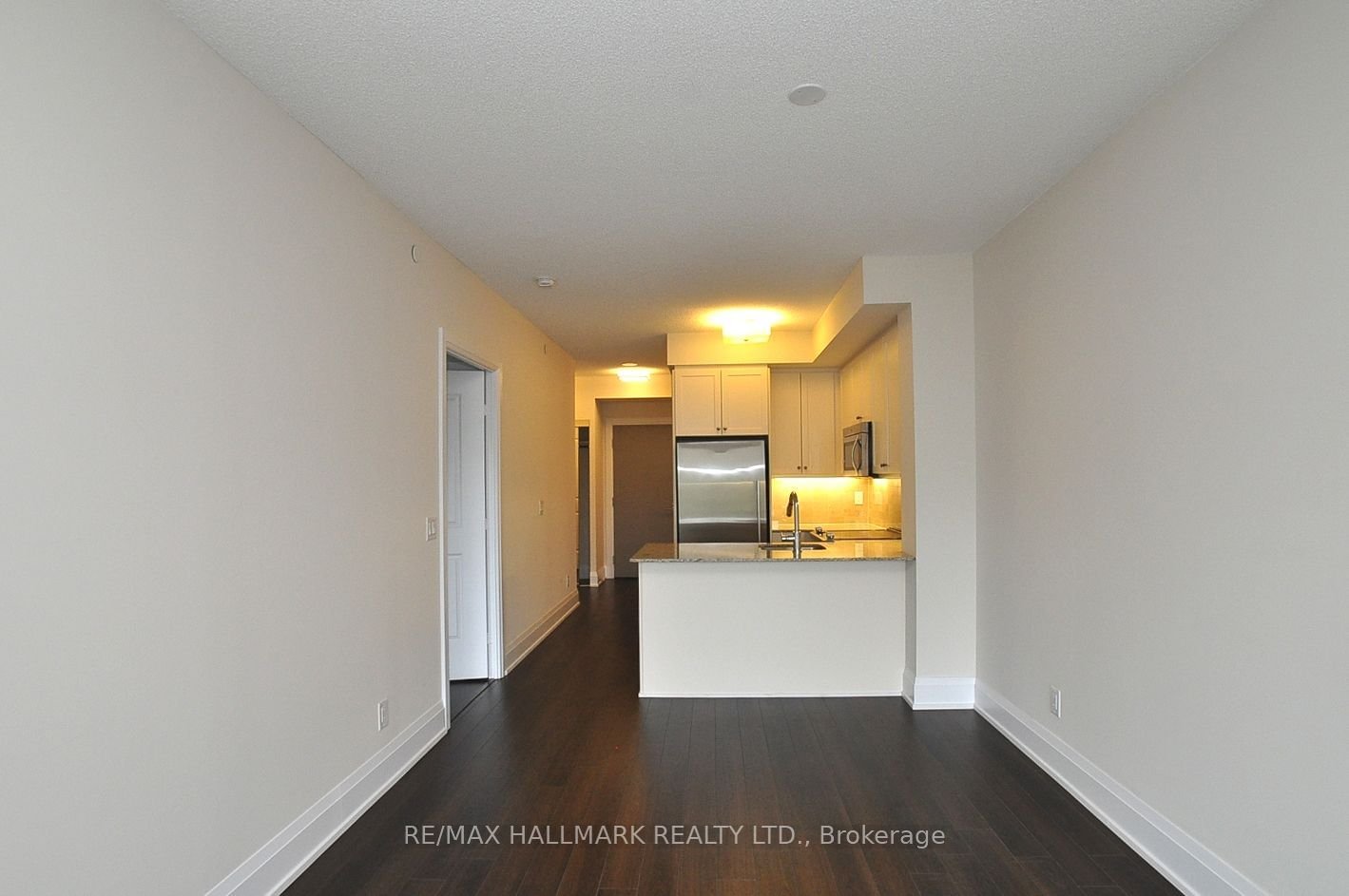 2 Old Mill Dr, unit 423 for rent - image #6