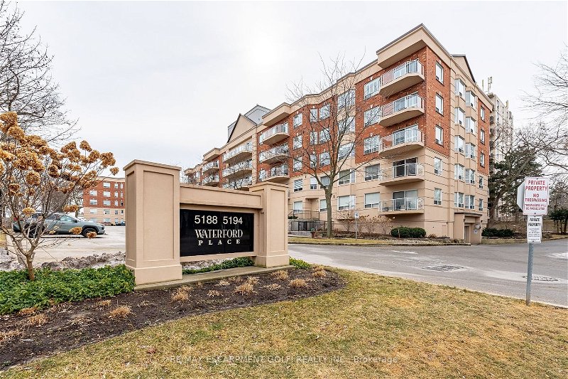 5188 Lakeshore Rd, unit 104 for rent - image #1