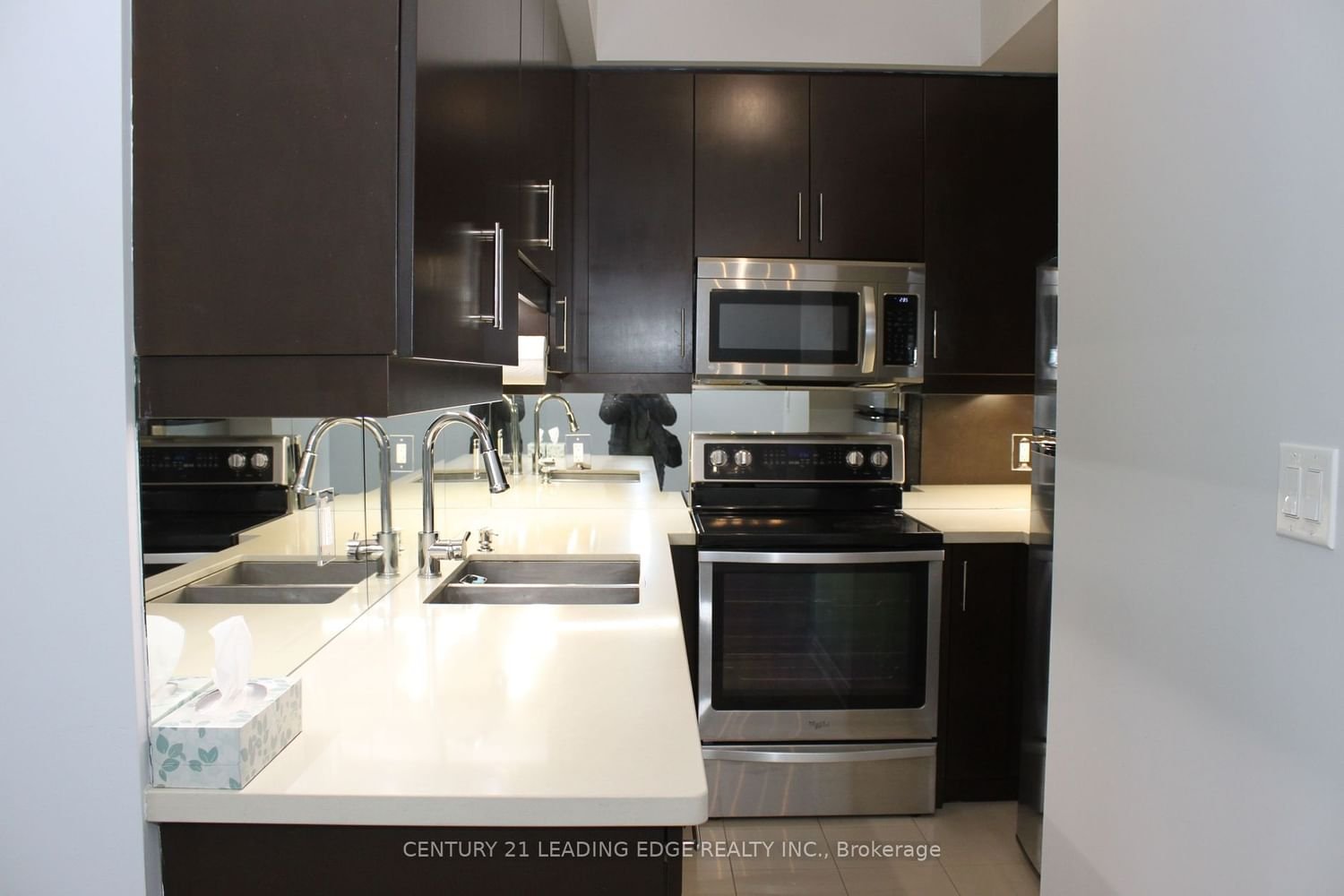 60 Absolute Ave, unit 3106 for rent - image #8