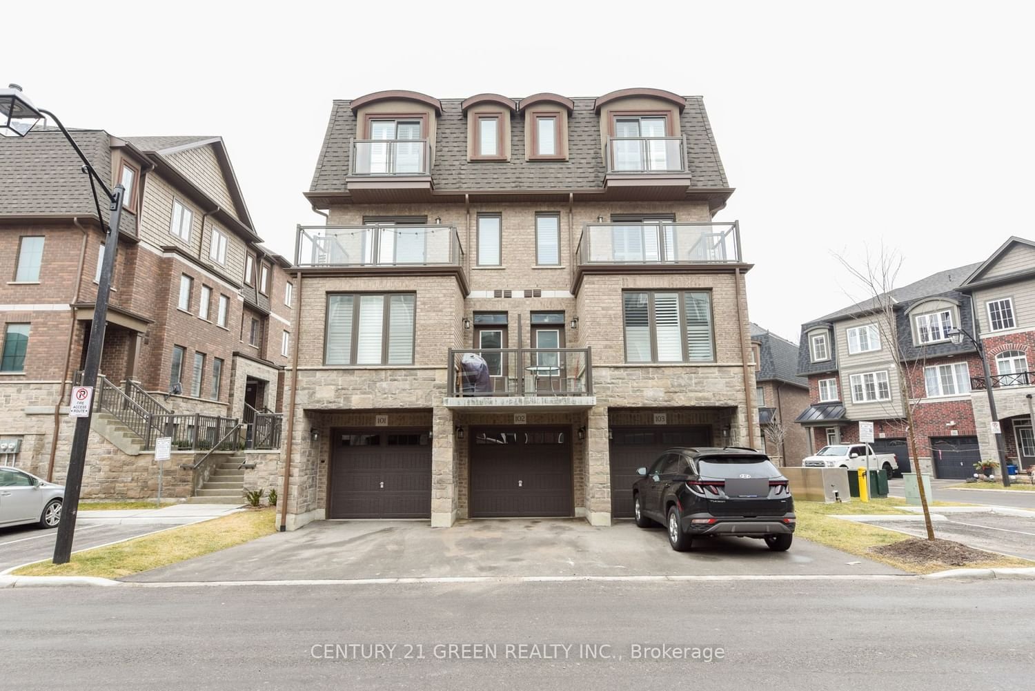 445 Ontario St S, unit 102 for sale - image #4