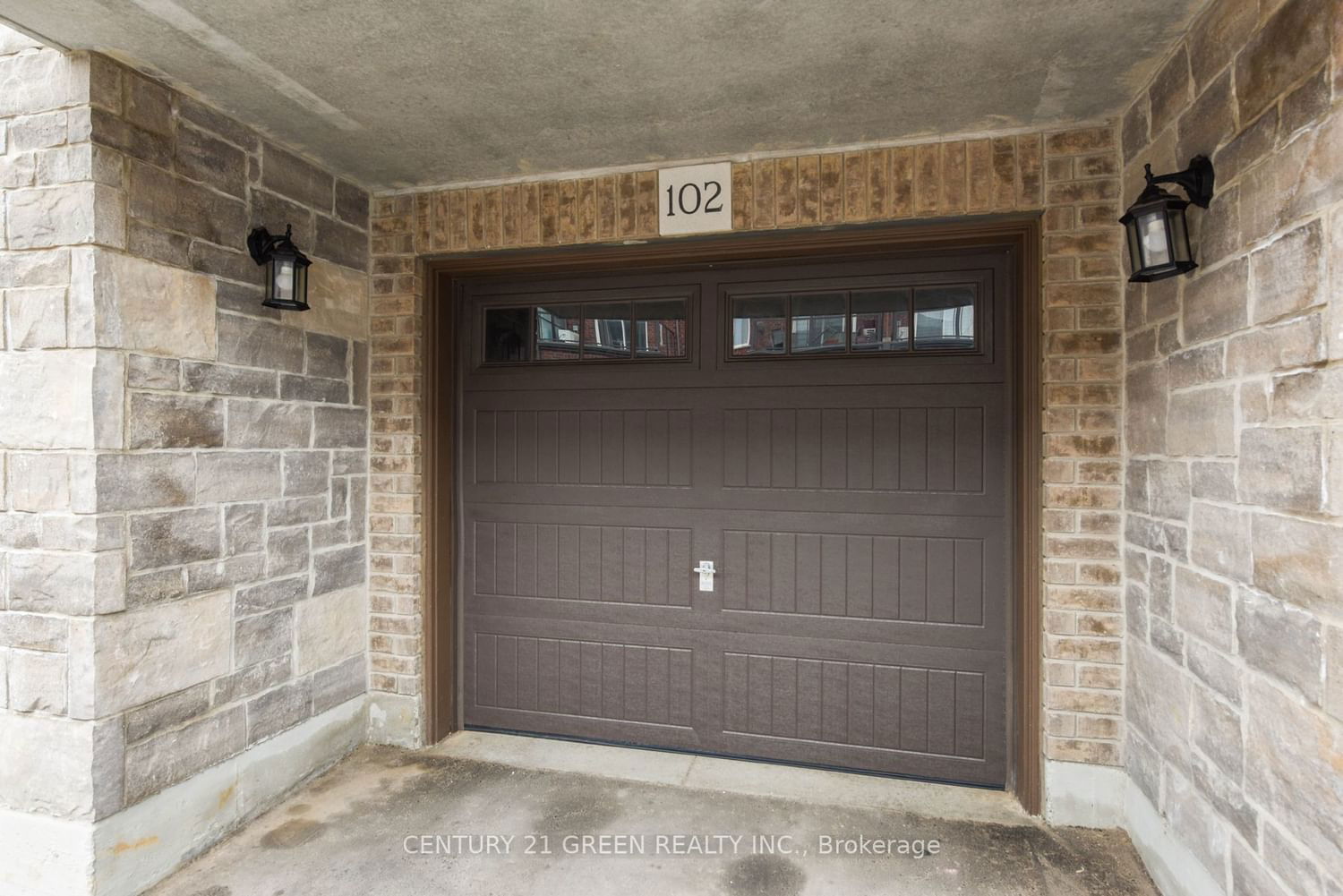 445 Ontario St S, unit 102 for sale - image #5