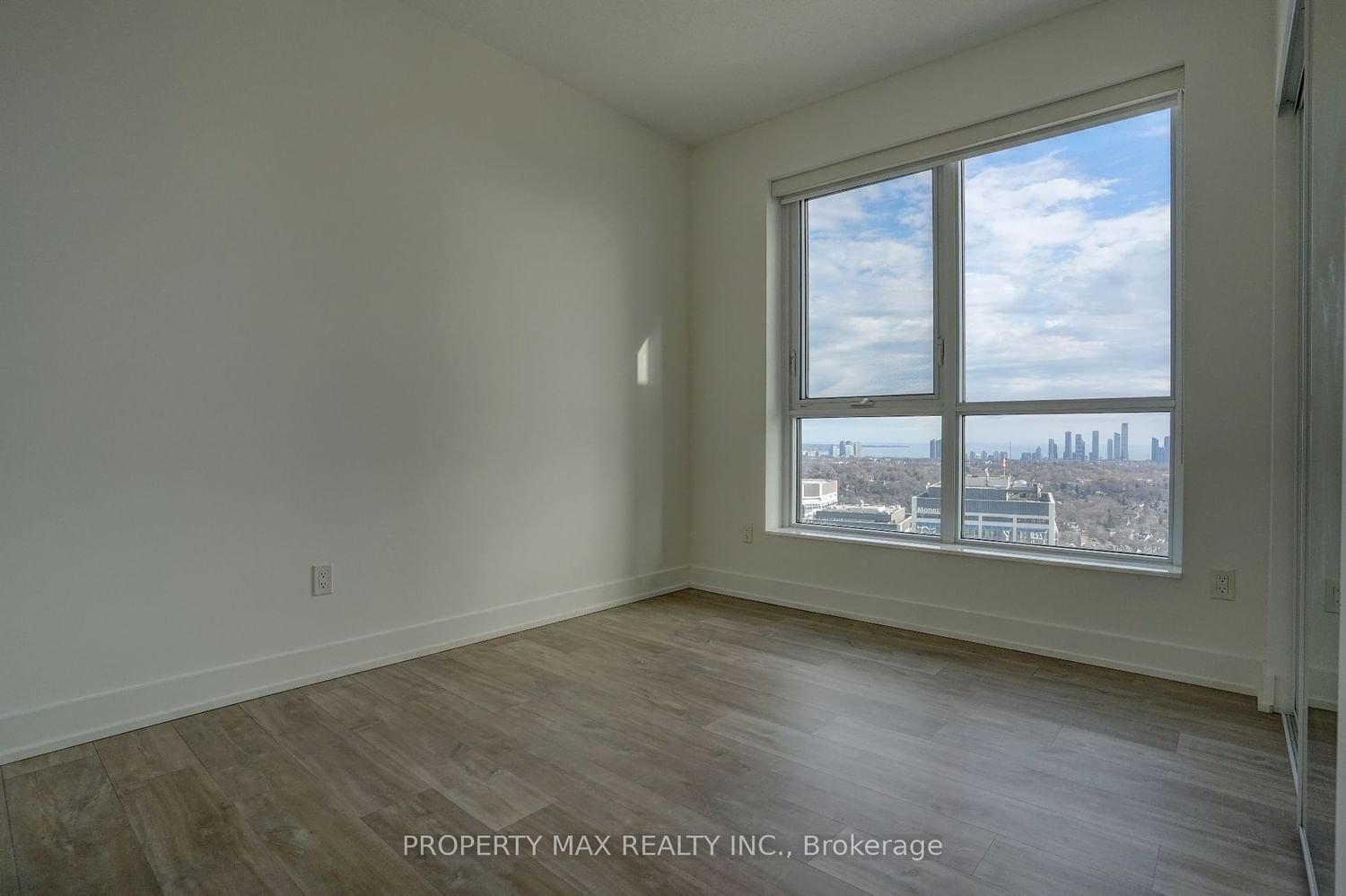 7 Mabelle Ave, unit 3309 for sale - image #9