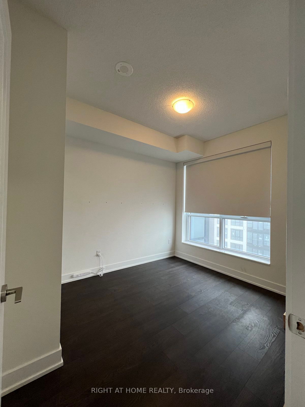 7 Mabelle Ave, unit 3605 for rent - image #5