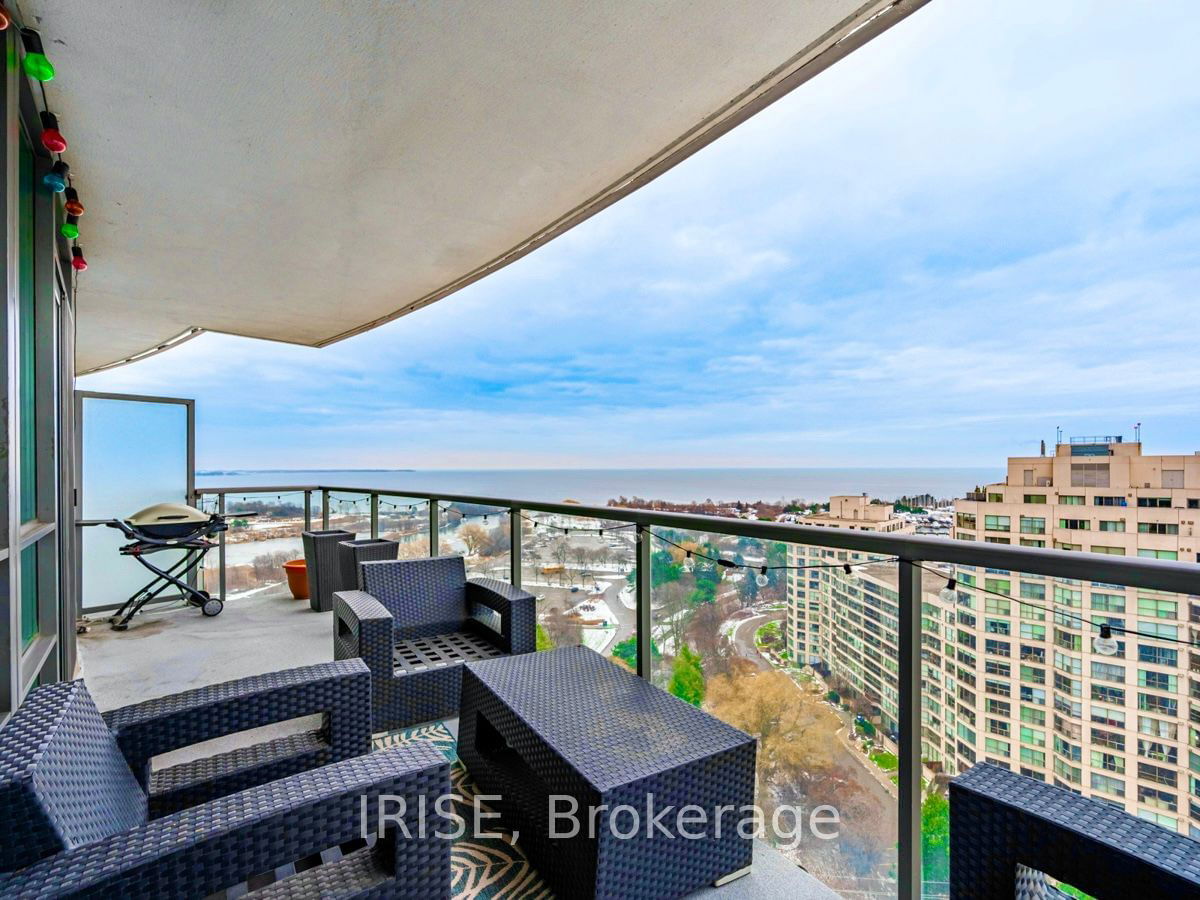 2240 Lake Shore Blvd W, unit 1701 for sale - image #1