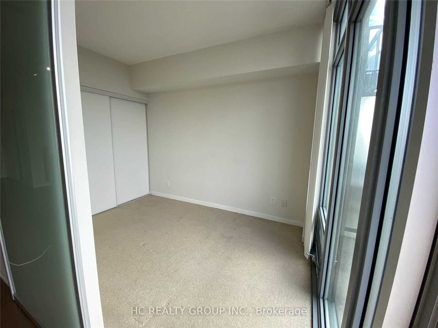105 The Queensway Ave, unit 609 for rent - image #7