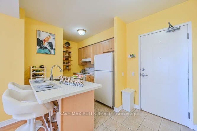 1415 Lawrence Ave W, unit 519 for sale - image #11