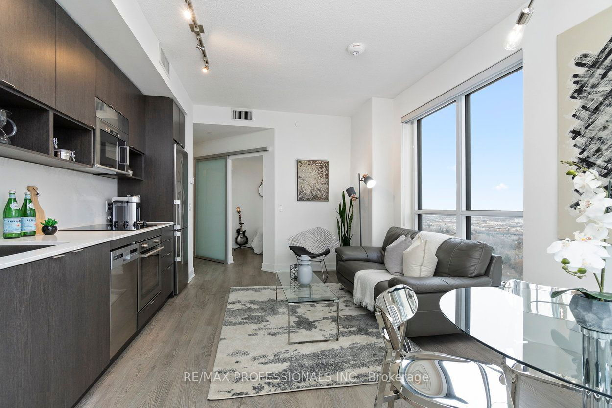 7 Mabelle Ave, unit 2202 for sale - image #11