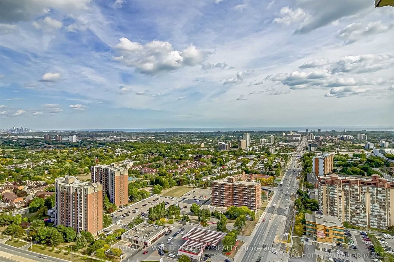 3504 Hurontario St, unit 3801 for rent - image #20