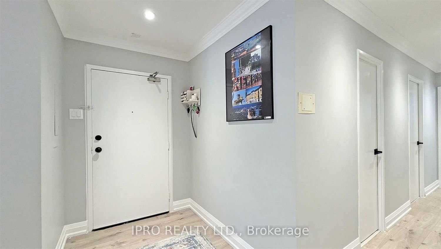 3170 Kirwin Ave, unit 102 for sale - image #11