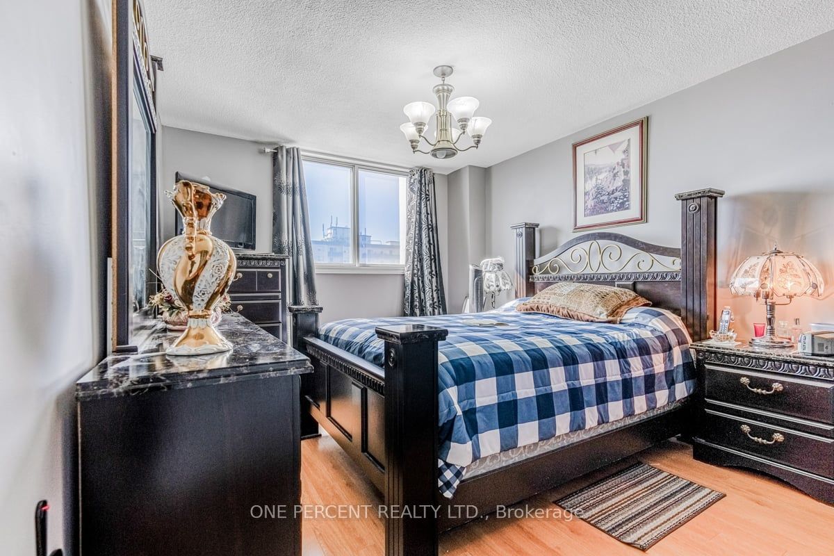 1100 Caven St, unit #1110 for sale - image #19