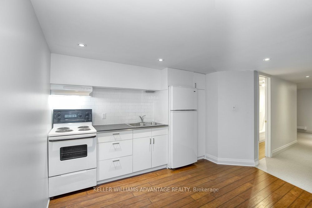 325 Perth Ave, unit lower for rent