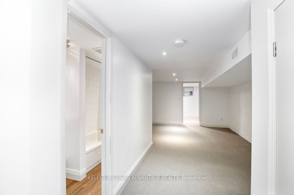 325 Perth Ave, unit lower for rent - image #14
