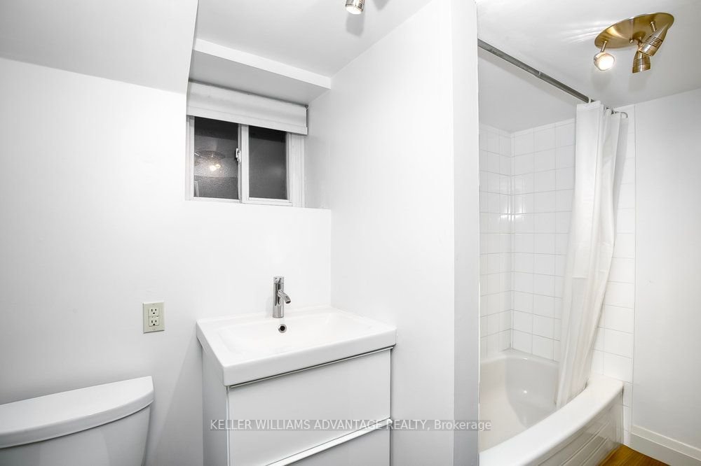 325 Perth Ave, unit lower for rent - image #15