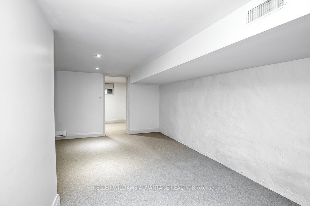 325 Perth Ave, unit lower for rent