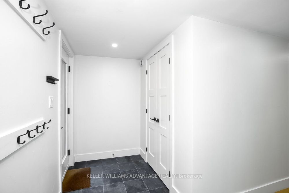 325 Perth Ave, unit lower for rent - image #7