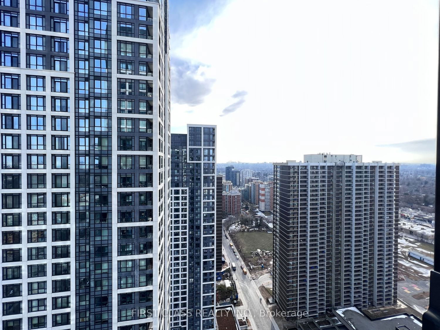 5 Mabelle Ave, unit 3332 for rent - image #14