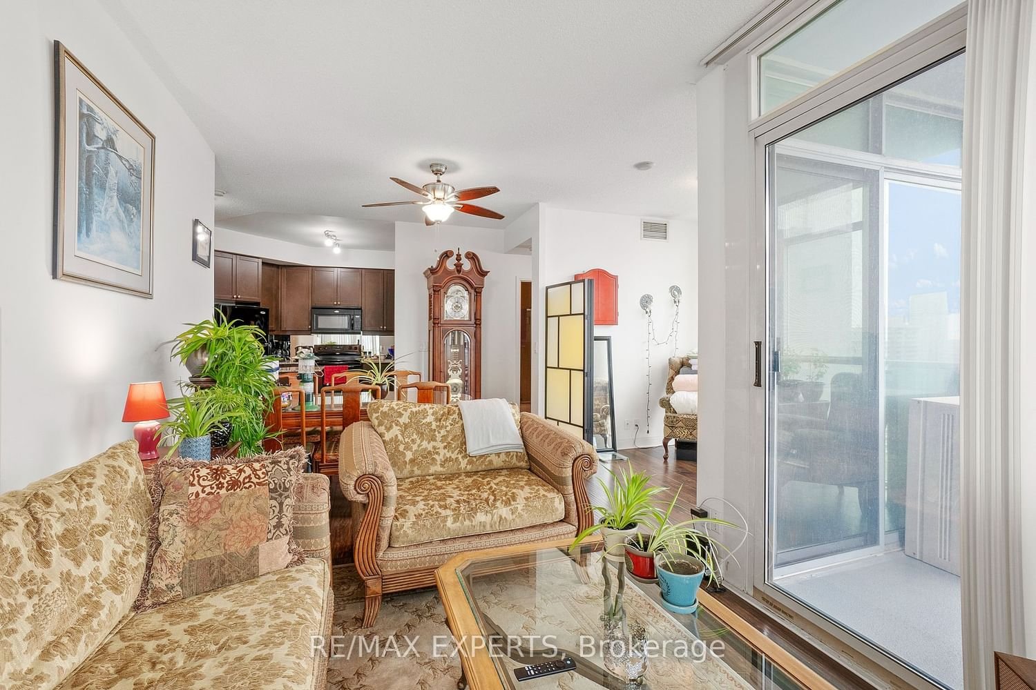 90 Absolute Ave, unit 1706 for sale - image #12