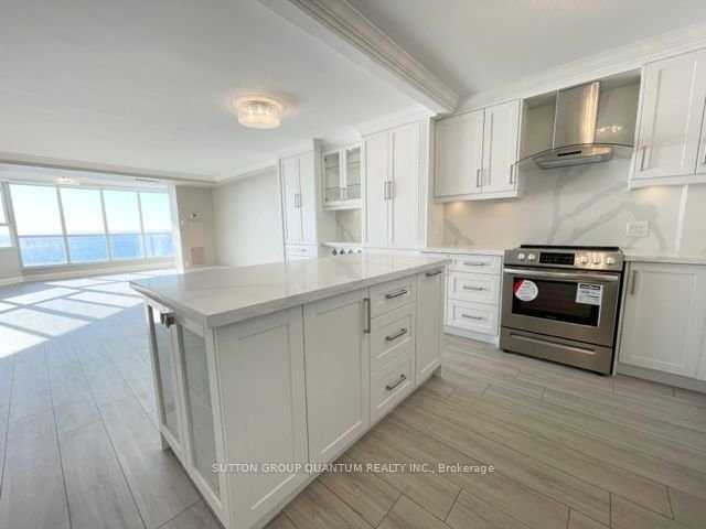 5280 Lakeshore Rd, unit 508 for rent - image #11