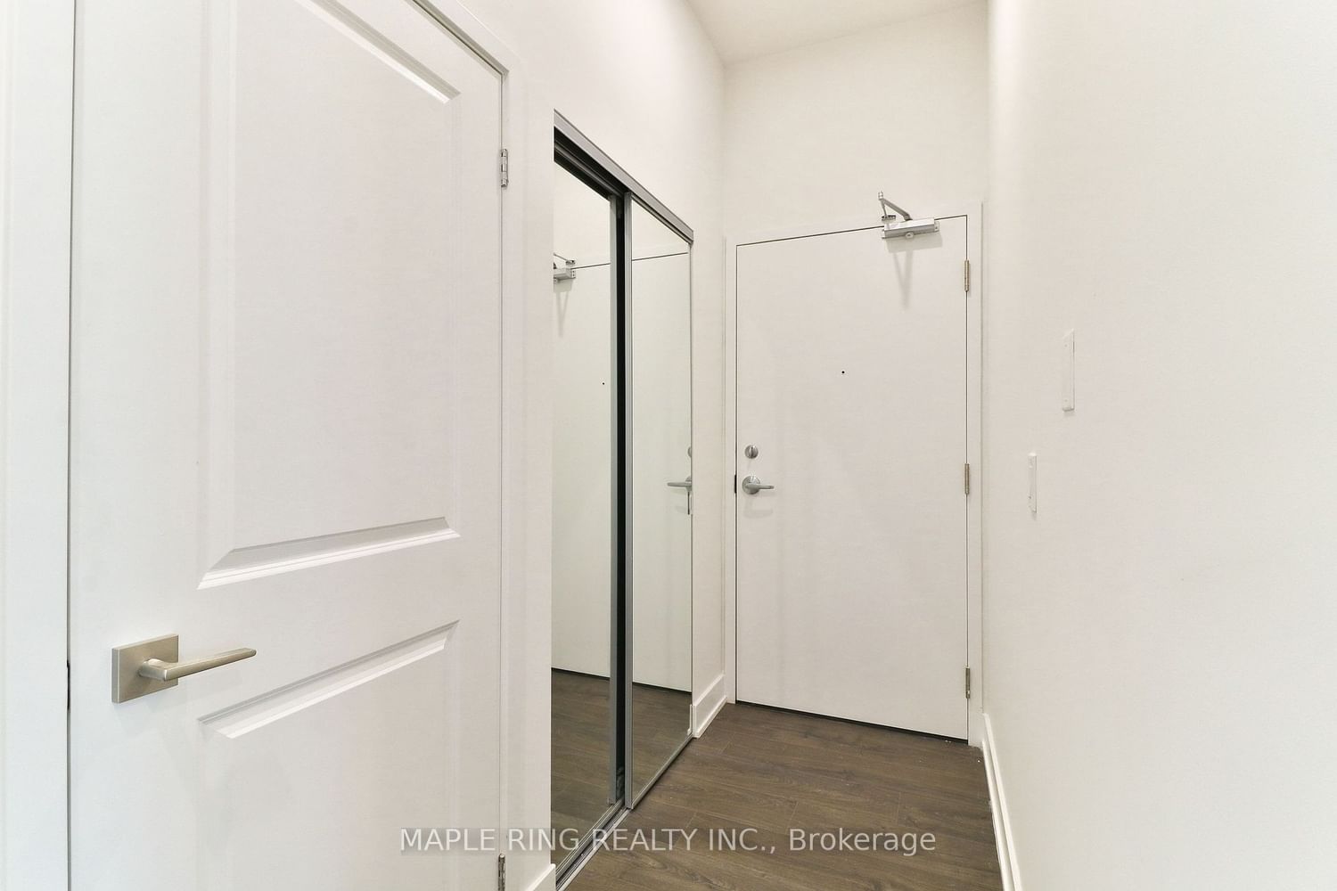 297 Oak Walk Dr, unit 319 for sale - image #3