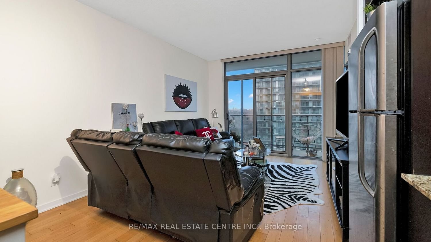 105 The Queensway Ave, unit 1815 for sale - image #15