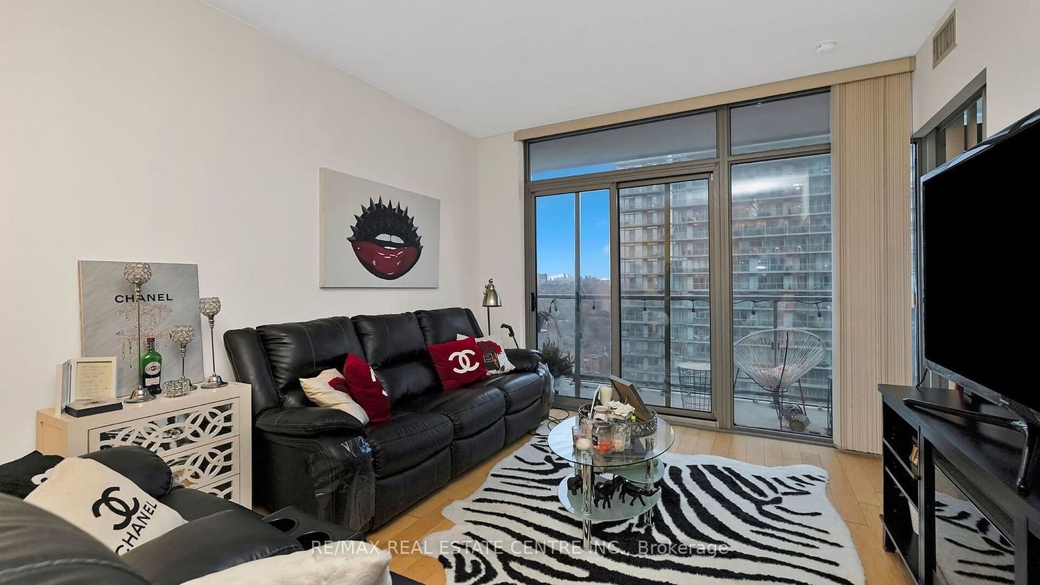 105 The Queensway Ave, unit 1815 for sale - image #16