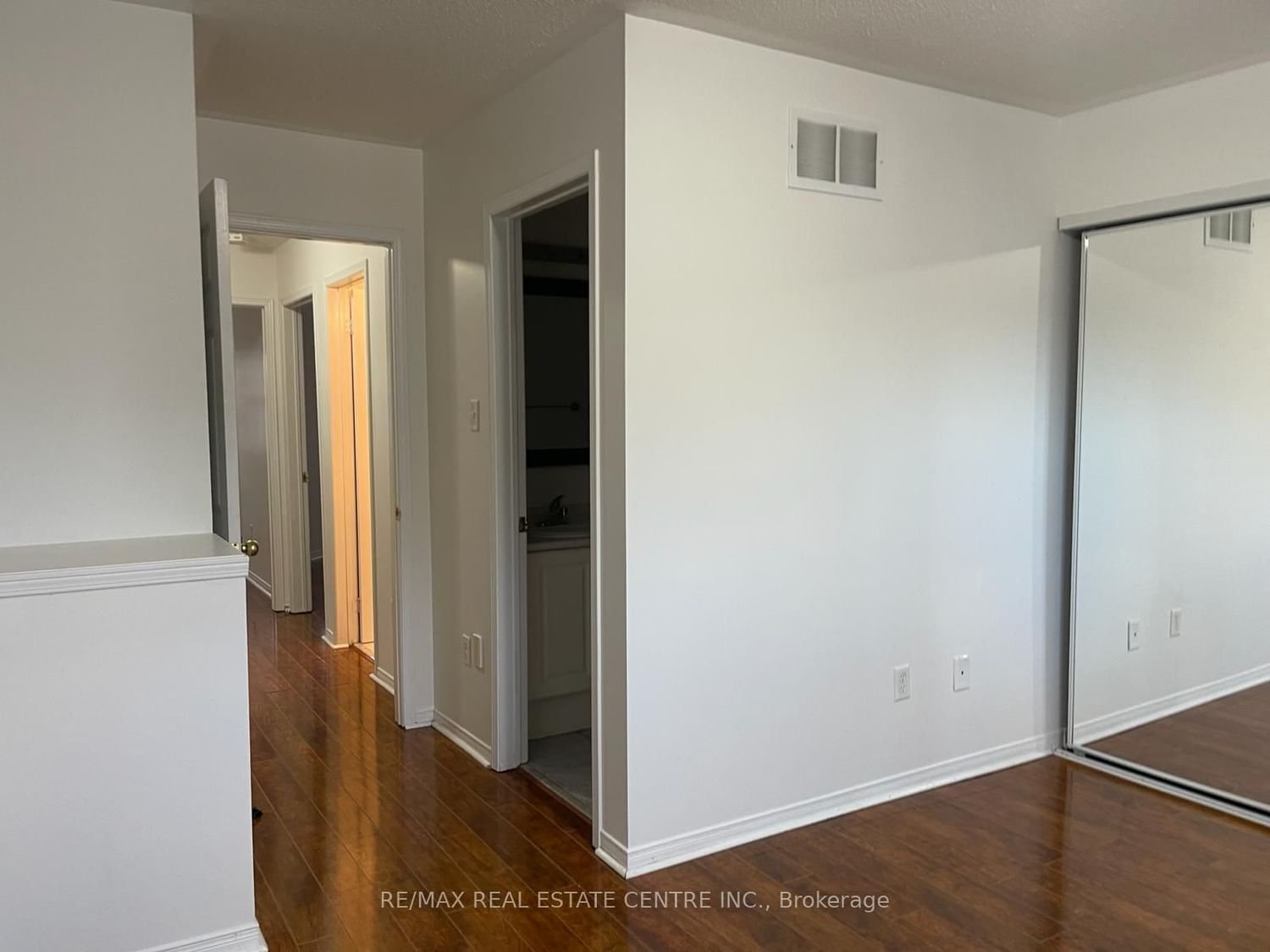 4950 Albina Way, unit 26 for rent - image #19