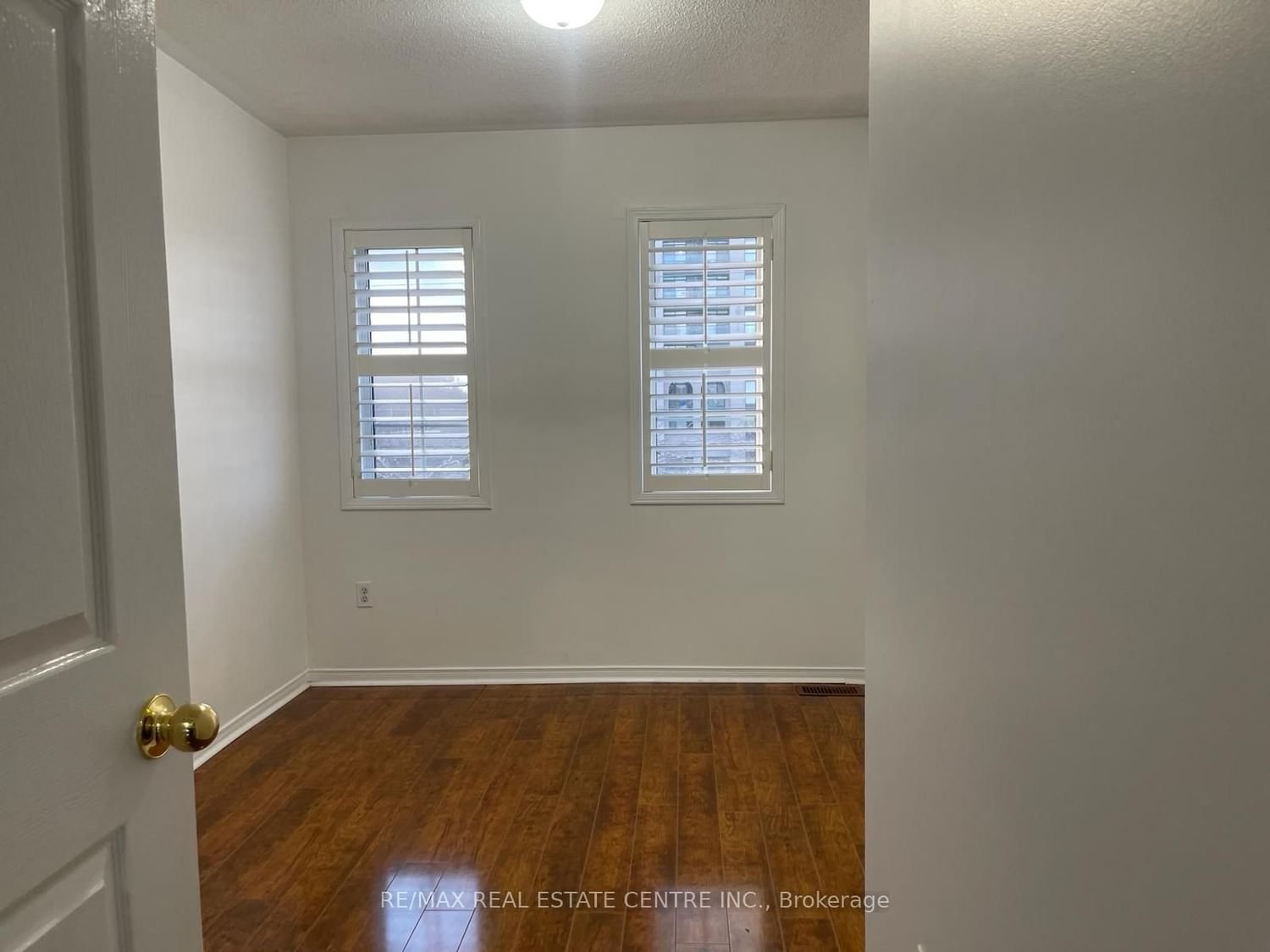 4950 Albina Way, unit 26 for rent - image #25