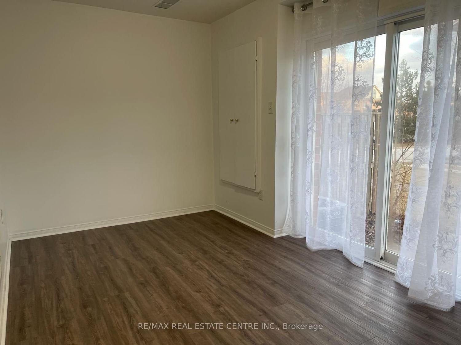 4950 Albina Way, unit 26 for rent - image #29