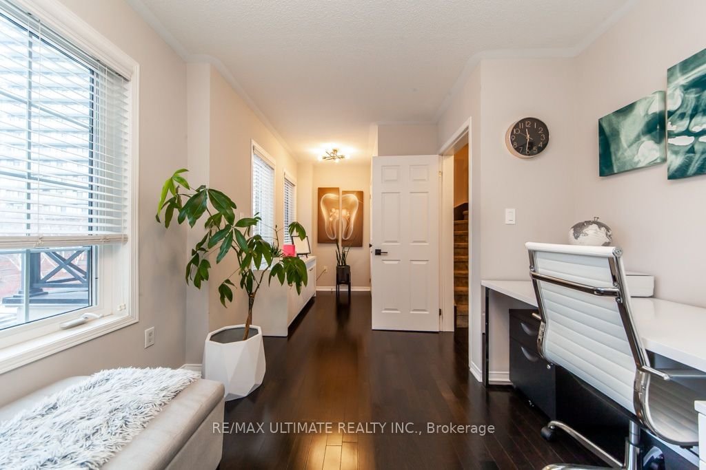 107 The Queensway, unit Th116 for sale - image #19