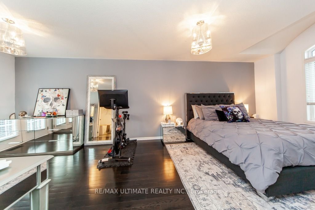 107 The Queensway, unit Th116 for sale - image #24