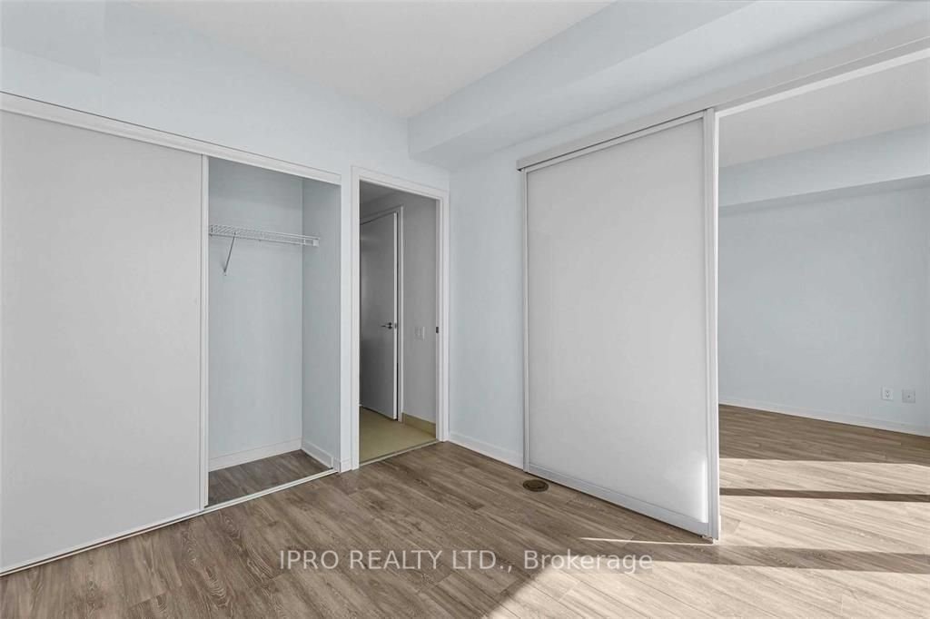 105 The Queensway Ave, unit 2004 for rent - image #10