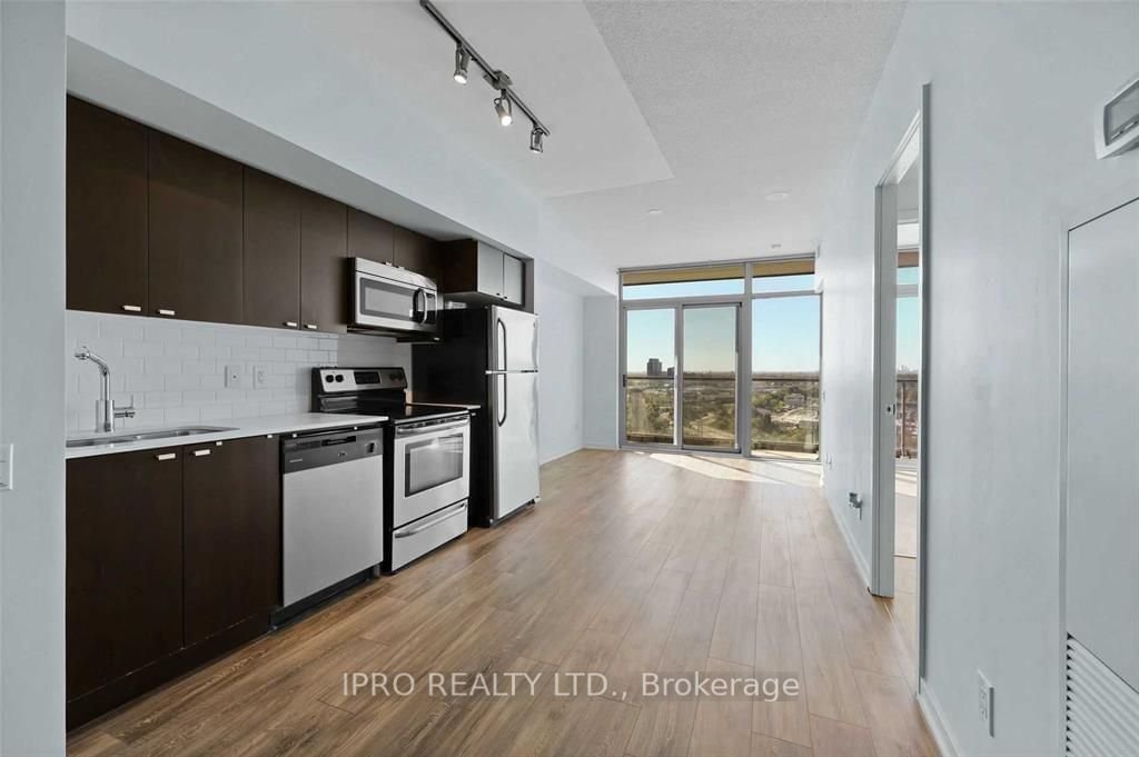 105 The Queensway Ave, unit 2004 for rent - image #6